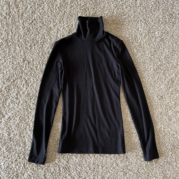 Black ribbed turtleneck top - Picture 2 of 2